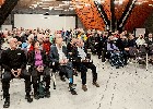 35 Zuschauer im Domhofsaal kurz vor der Präsentationsschauvorführung